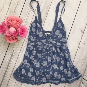 Gorgeous floral top A&F